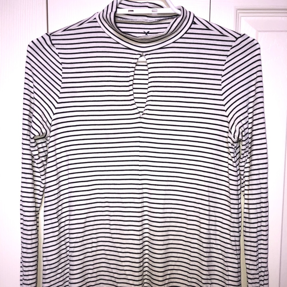 American Eagle Turtle neck